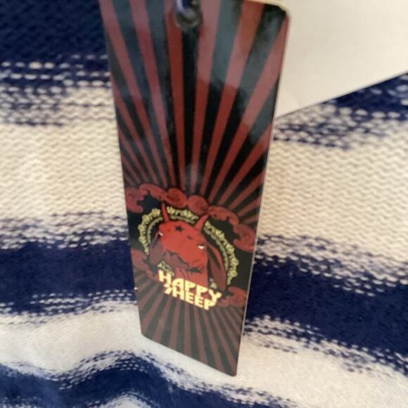 HAPPY SHEEP BLUE/WHITE NWT SWEATER SIZE XS (OVERSIZED) 20 INCH PIT TO PIT 1218 - Picture 6 of 7